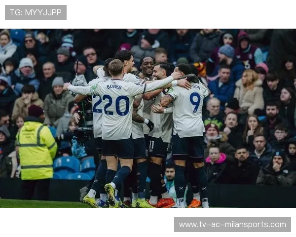 英超周一独角戏！桑德兰对阵埃弗顿，黑马强势出击，冲击3连胜，桑德兰vs曼联比分预测